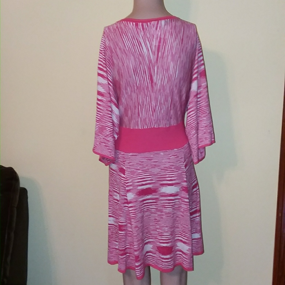 BCBGMAXAZRIA Dress size Medium - Picture 7 of 7